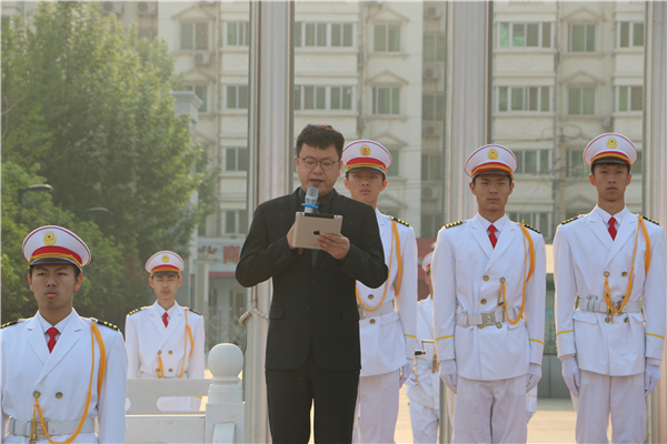 团委书记王帆发表讲话