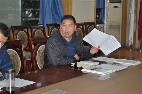 副校长李伏庆在会上发表讲话