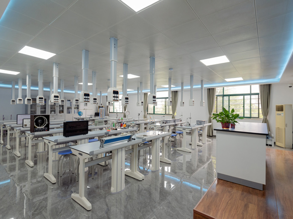 标准理化生实验室